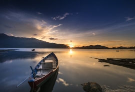 治愈系船风景